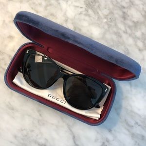 Gucci Sunglasses (Almost New / Retail $400)